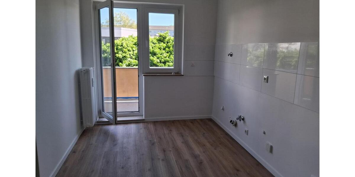 Etagenwohnung Duisburg Duisburg-Mitte - 3 Zimmer, 79 m&sup2;, 850&euro; | Angebot:26399334