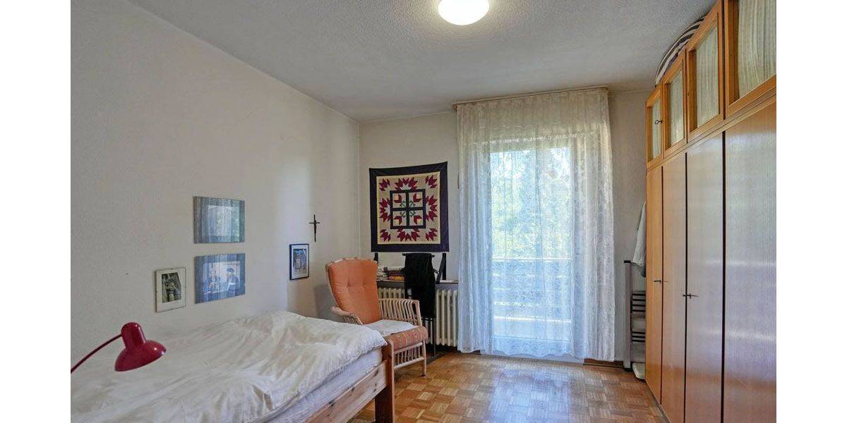 Familienfreundliche Doppelhaushälfte auf großem Erbpachtgrundstück in Stadtgarten-Nähe 6 zimmer