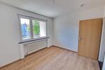 Etagenwohnung Duisburg Mittelmeiderich - 3.5 Zimmer, 71 m&sup2;, 583&euro; | Angebot:26329901
