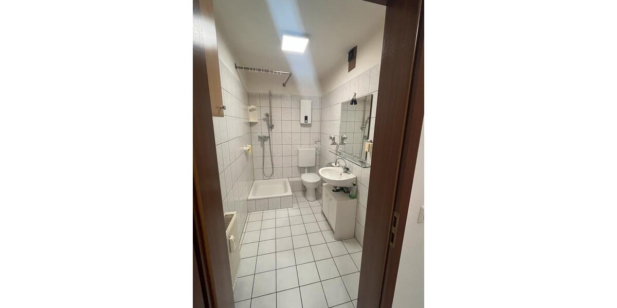 Lagerraum Kellerraum Hobbyraum zimmer