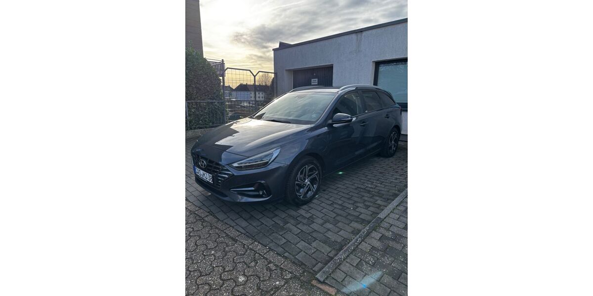 Hyundai i30 100.000 km 13.000 &euro; Castrop Rauxel 44577