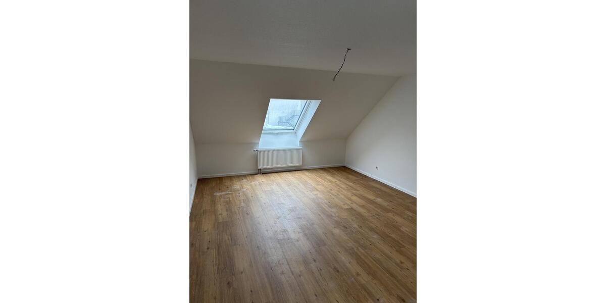 Etagenwohnung Duisburg Walsum - 4 Zimmer, 116 m&sup2;, 1.454&euro; | Angebot:25423585