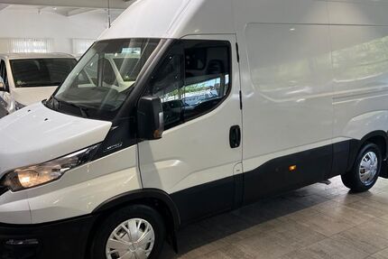 IVECO Andere 167.000 km 18.990 &euro; Datteln 45711