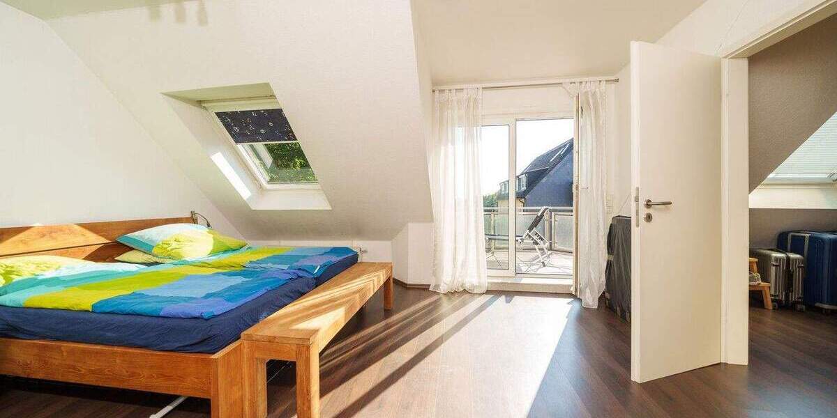 Etagenwohnung Bochum Dahlhausen - 8 Zimmer, 220 m&sup2;, 460.000&euro; | Angebot:24698531