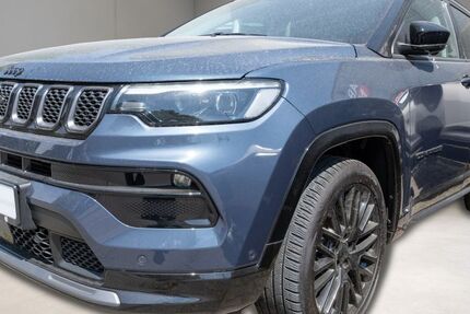 Jeep Compass 26.170 km 26.485 € Gelsenkirchen 45881