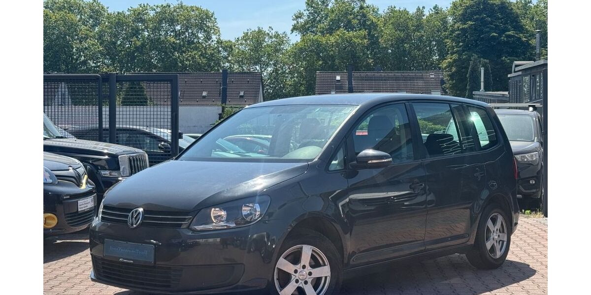 VW Touran 123.000 km 9.890 &euro; Oberhausen 46049