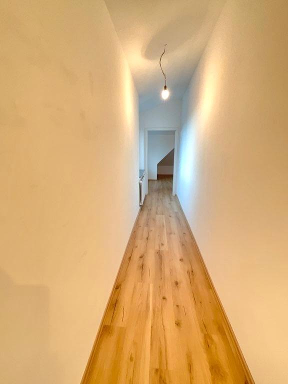 Wunderschöne 4 Zimmerwohnung mit Balkon zimmer