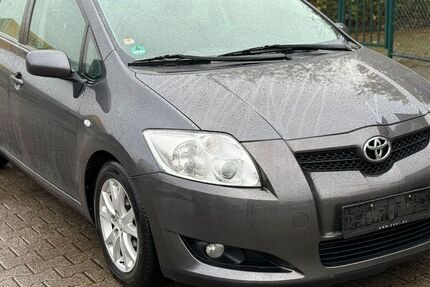 Toyota Auris 118.889 km 4.950 € Dortmund 44149
