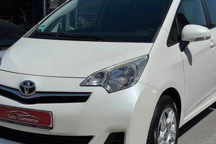 Toyota Verso-S 95.000 km 7.600 &euro; DORTMUND 44263