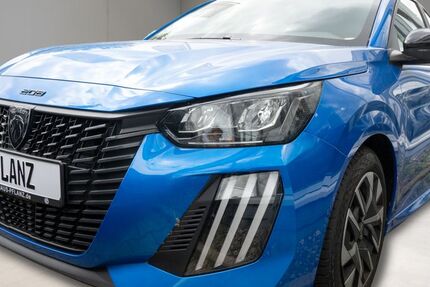 Peugeot 208 25.168 km 14.890 &euro; Bochum 44801