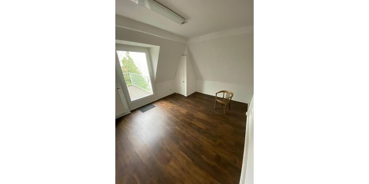 Dachgeschoßwohnung Herdecke - 4 Zimmer, 95 m&sup2;, 239.000&euro; | Angebot:27425725