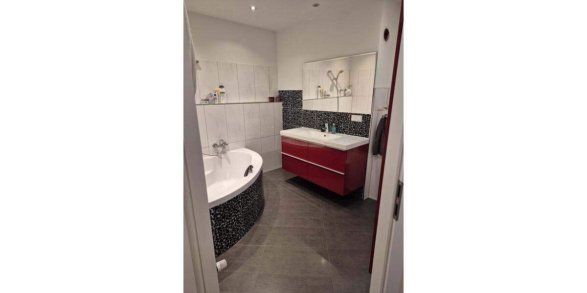 Erdgeschoßwohnung Wuppertal Sedansberg - 2 Zimmer, 65 m&sup2;, 150.000&euro; | Angebot:27416040