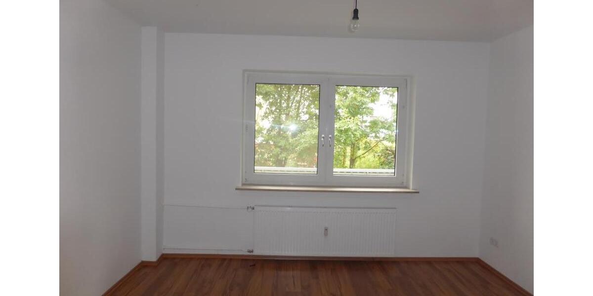 Nur noch einziehen...3-Zimmer-Wohnung in Horsthausen mit Balkon, Boden und Tapeten frei!! 3 zimmer