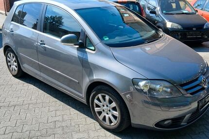 VW Golf 244.600 km 3.499 € Oberhausen 46117
