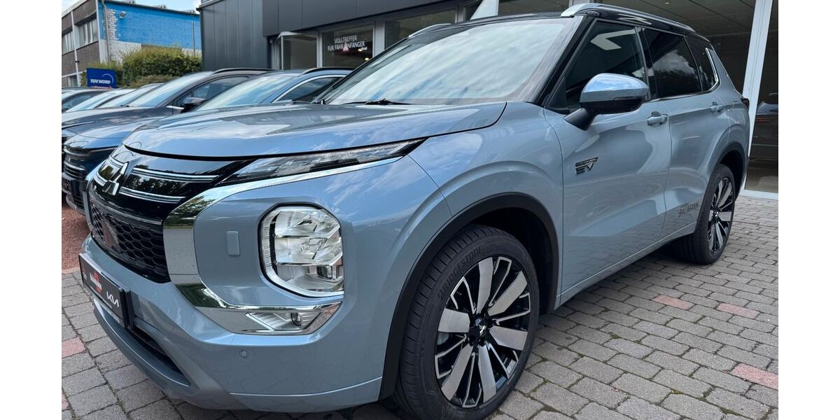 Mitsubishi Outlander 10.900 km 49.890 &euro; Dorsten 46282