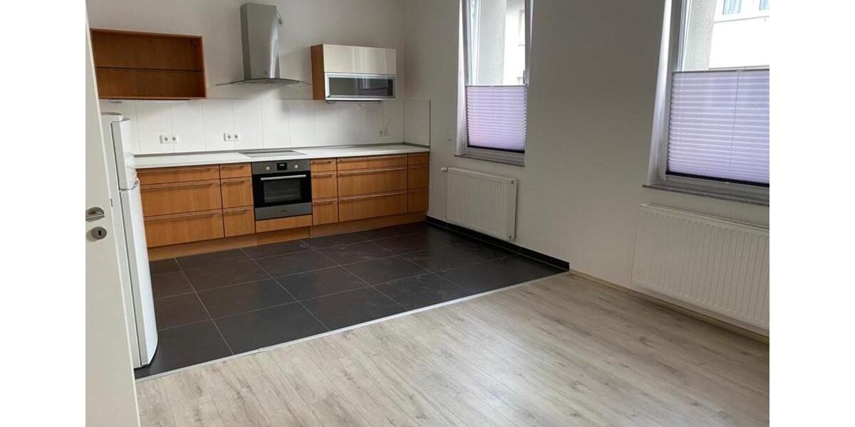 Renovierte Wohnung Stadtmitte WG-Geeignet 5 zimmer