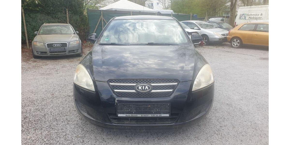 Kia ceed / Ceed 293.923 km 990 &euro; Dortmund 44328