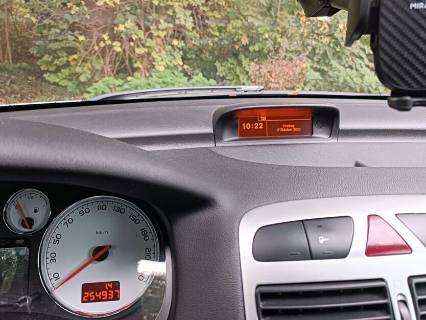 Peugeot 307 255.000 km 2.499 € Herne 44625