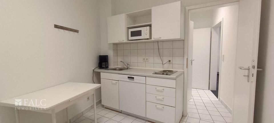 Raum für Visionen – stilvolle Gewerbeimmobilie mit Glasfront und Charakter zimmer