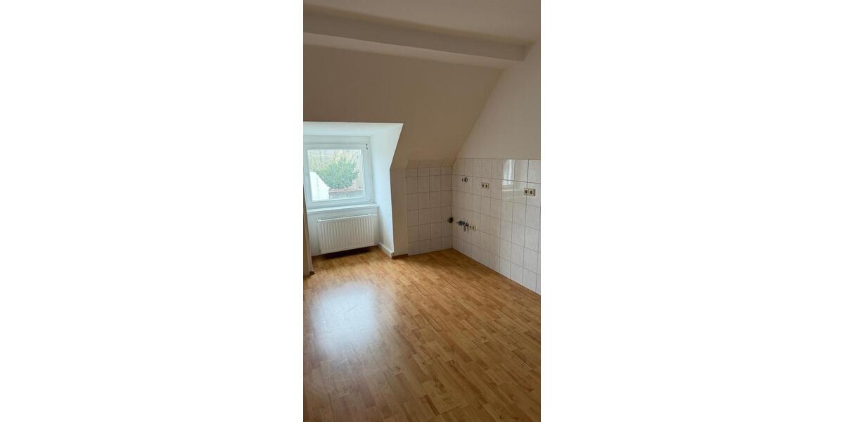 Dachgeschoßwohnung Dortmund Huckarde - 2 Zimmer, 50 m&sup2;, 425&euro; | Angebot:25478989