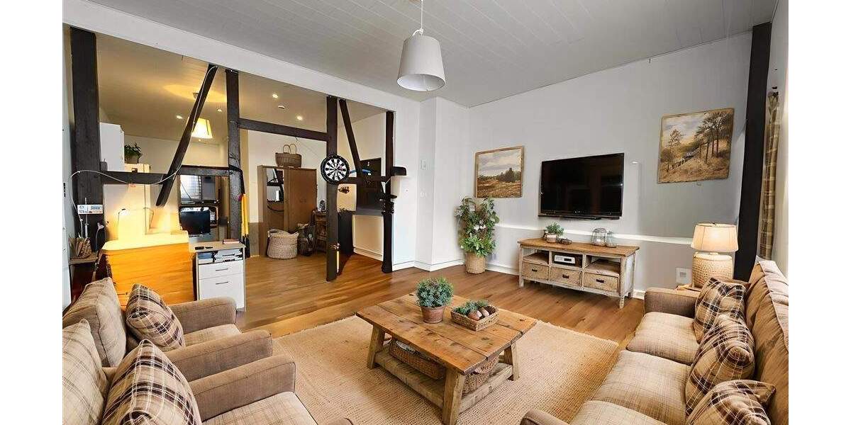 Modernisierte 2-Zimmer-Altbauwohnung mit Charme 2 zimmer