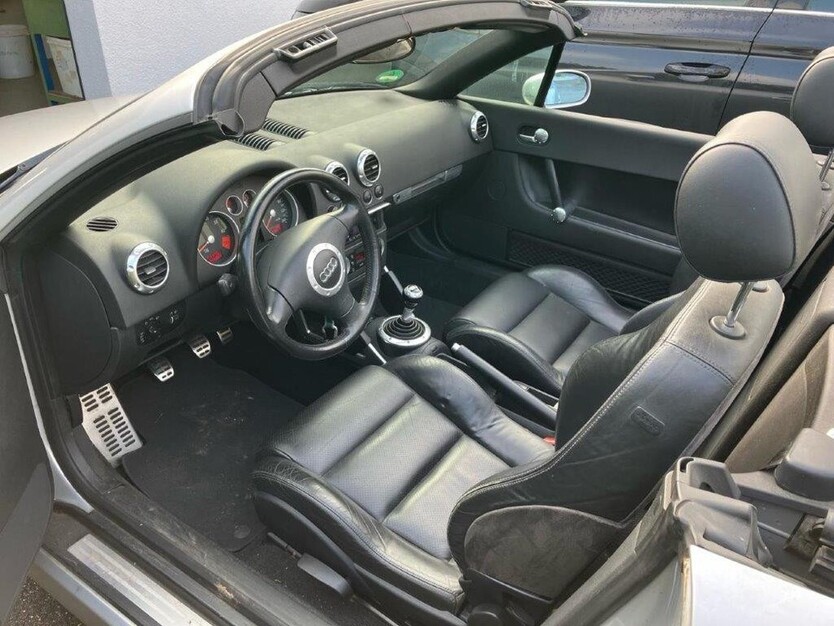 Audi TT 280.000 km 4.500 € Dinslaken 46535