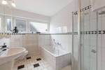 Etagenwohnung Velbert Mitte - 3 Zimmer, 93 m&sup2;, 220.000&euro; | Angebot:26358898