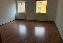 Wohnen im Kreuzviertel - 4-Zimmer-Wohnung mit 107 m² Wfl.