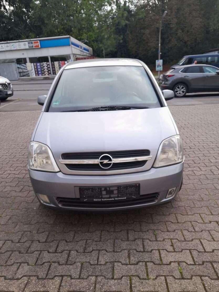Opel Meriva 251.000 km 2.650 € Dortmund 44145