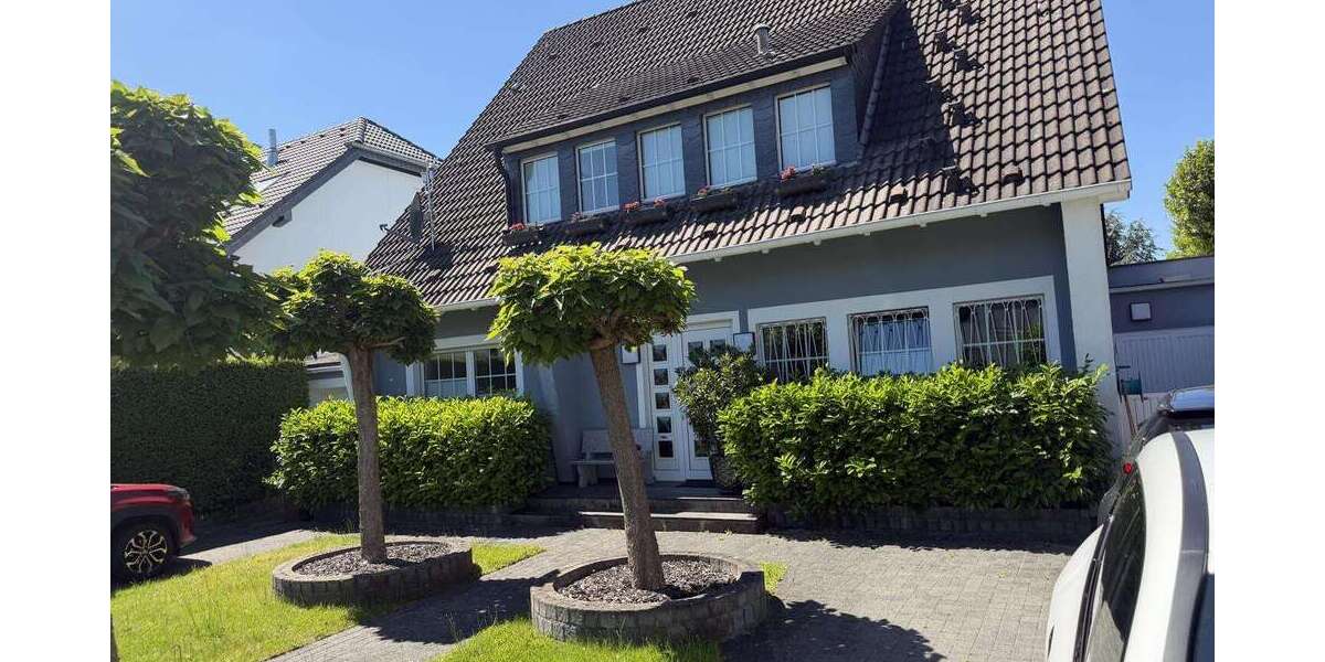 Einfamilienhaus Ratingen Tiefenbroich - 6 Zimmer, 216 m&sup2;, 849.000&euro; | Angebot:26956292