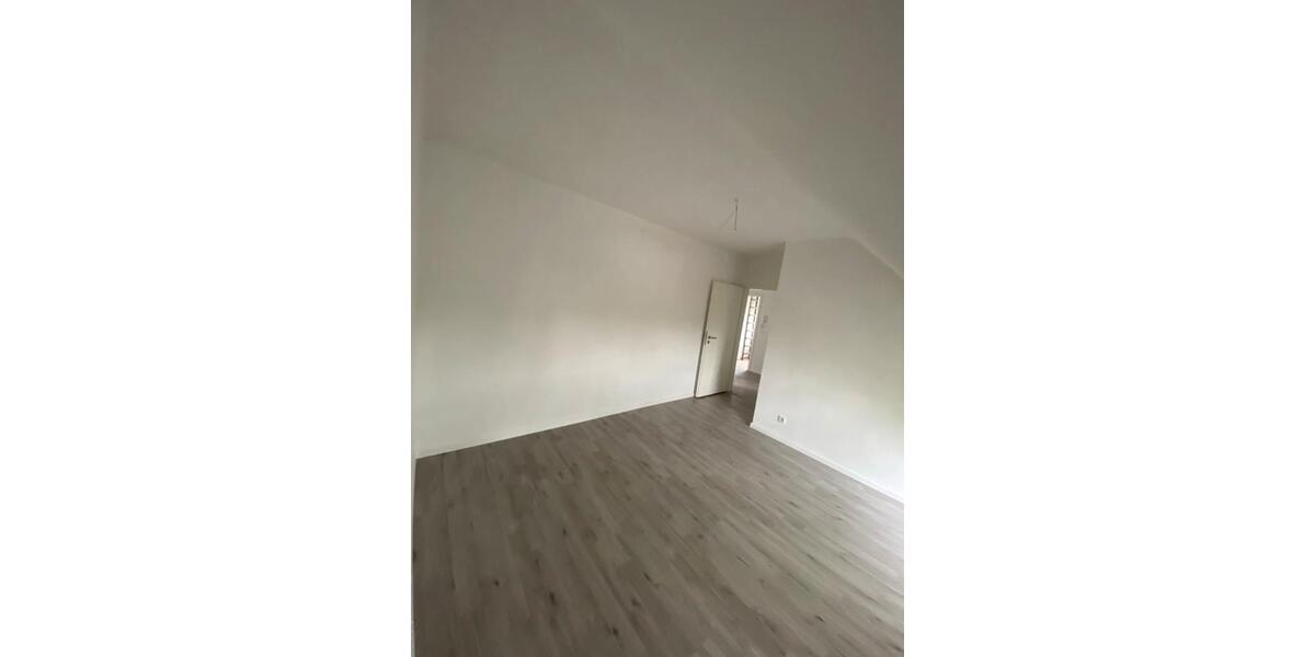 Etagenwohnung Duisburg Essenberg - 3.5 Zimmer, 46 m&sup2;, 460&euro; | Angebot:26123572