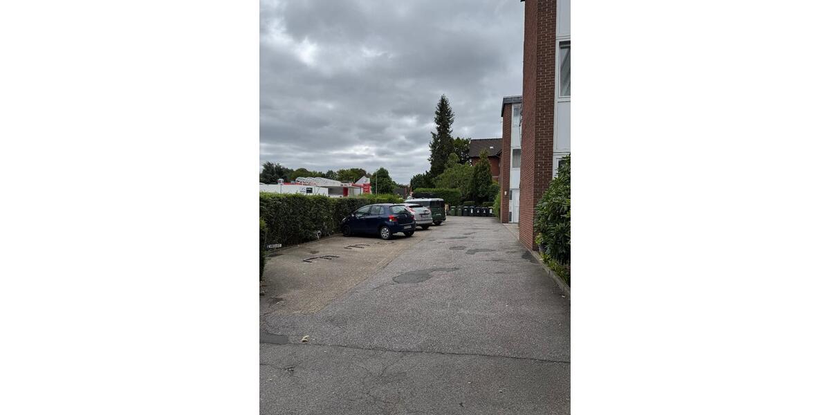 Helle Wohnung mit Balkon und Einbauküche in Mülheim a. d. Ruhr zimmer