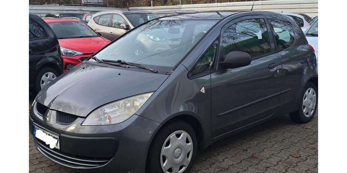 Mitsubishi Colt 248.256 km 949 € Essen 45329