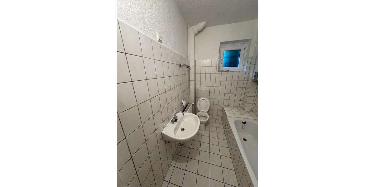 Riesige Familienwohnung im Erdgeschoss.. 3 zimmer