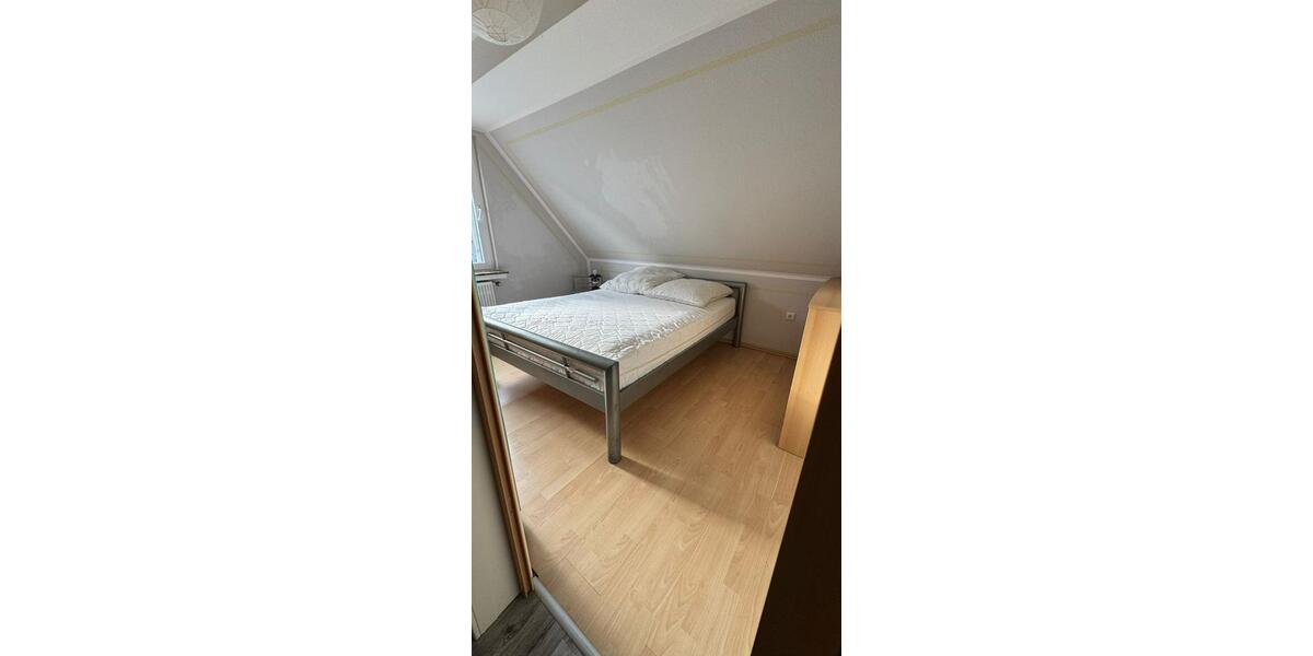 Dachgeschoßwohnung Bochum Eppendorf - 2 Zimmer, 44 m&sup2;, 500&euro; | Angebot:25256388