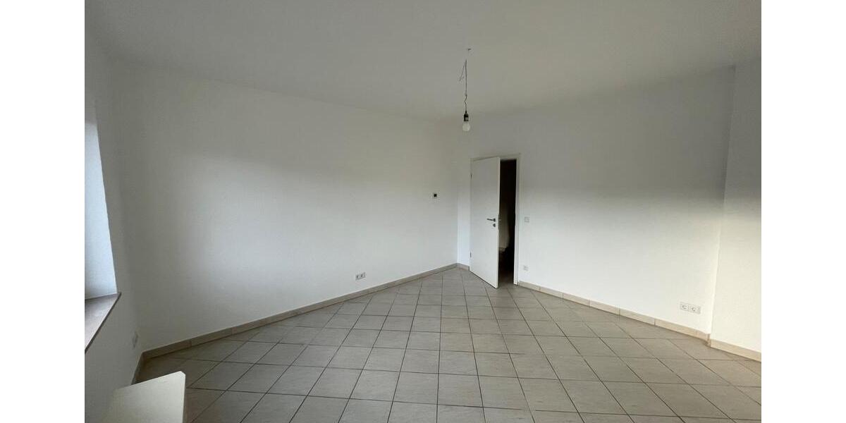 Etagenwohnung Essen Stadtbezirk II - 2.5 Zimmer, 68 m&sup2;, 790&euro; | Angebot:25612725