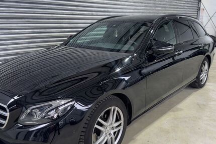 Mercedes-Benz E 220 124.000 km 22.990 &euro; Hünxe 46569