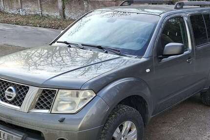 Nissan Pathfinder 315.000 km 4.300 &euro; Hervest (Dorsten) 46284