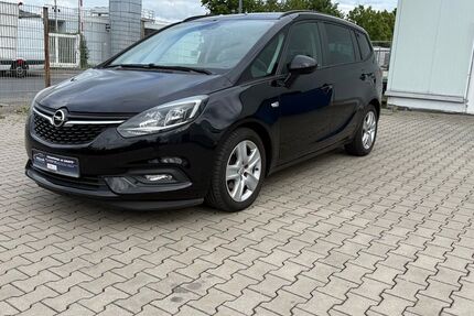 Opel Zafira Tourer 75.430 km 11.499 &euro; Gelsenkirchen 45891