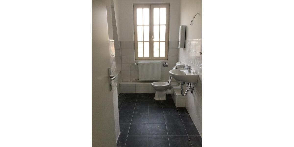 Dachgeschoßwohnung Duisburg Huckingen - 3 Zimmer, 71 m&sup2;, 499&euro; | Angebot:23293968