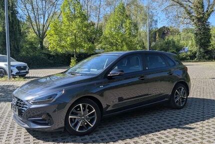 Hyundai i30 78.000 km 18.900 &euro; Dortmund 44319