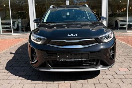 Kia Stonic 15.800 km 19.990 &euro; Dorsten 46282