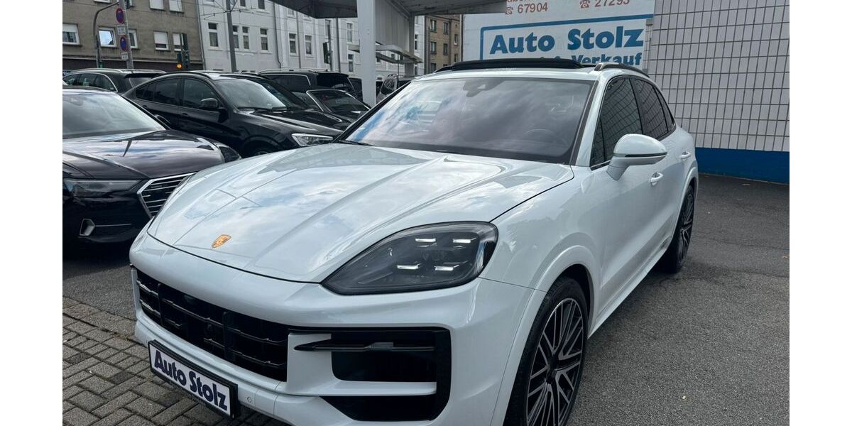 Porsche Cayenne 17.107 km 91.900 € Oberhausen 46045