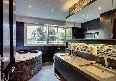 LUXURIÖSES TRAUMHAUS MIT POOL - Reihenendhaus Essen Stadtbezirk II | Angebot:26061963