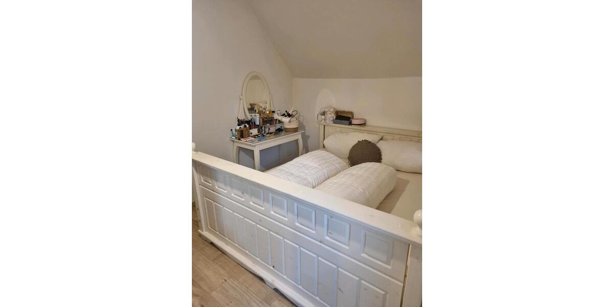 Dachgeschoßwohnung Wülfrath - 2 Zimmer, 50 m&sup2;, 700&euro; | Angebot:25417021