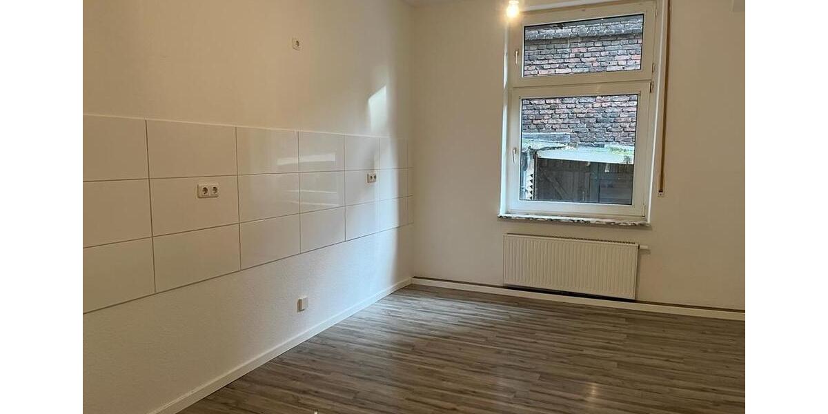 Erdgeschoßwohnung Gelsenkirchen Resse - 4 Zimmer, 125 m&sup2;, 1.375&euro; | Angebot:25291676