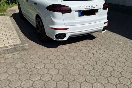Porsche Cayenne 129.500 km 39.500 &euro; Essen 45143