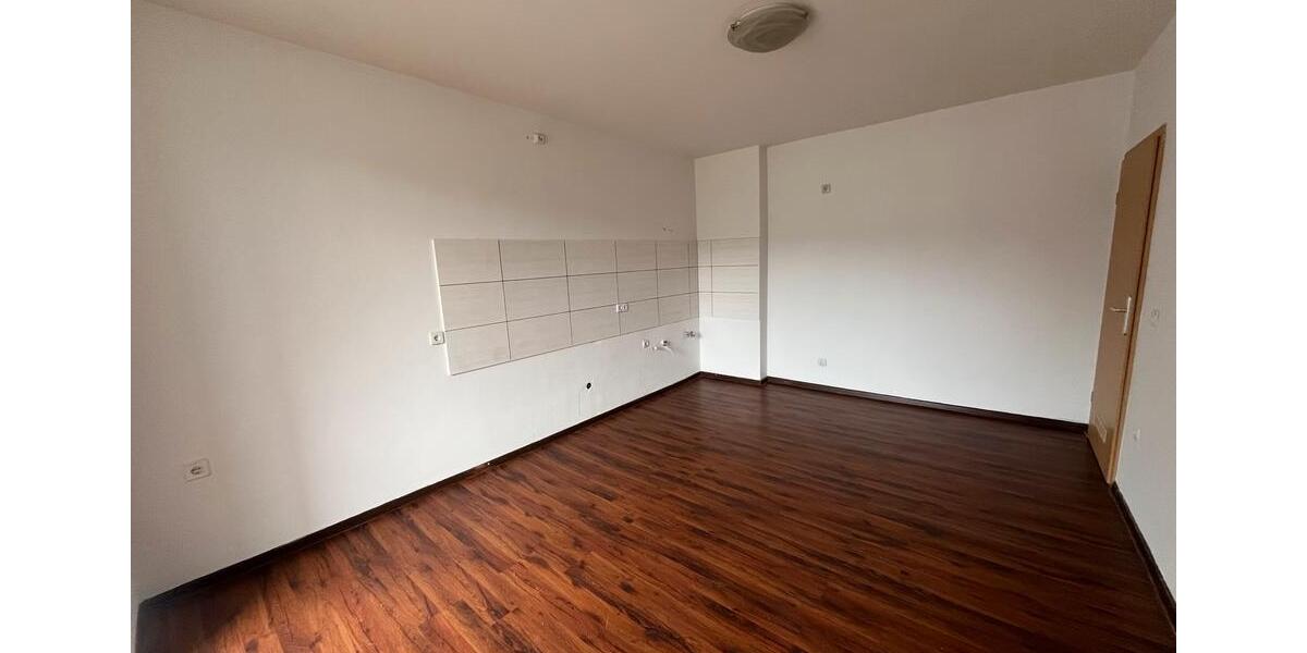 Etagenwohnung Duisburg Mittelmeiderich - 1 Zimmer, 68 m&sup2;, 470&euro; | Angebot:25596615