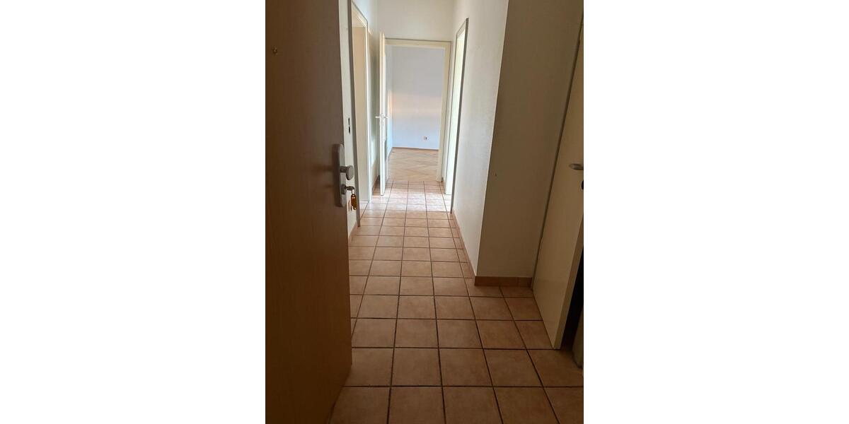 PROVISIONSFREIE!!! Eigentumswohnung 68,25 qm mit Balkon u. Garage 3 zimmer