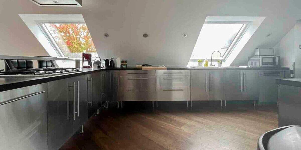 Exklusive Maisonette-Eigentumswohnung mit Sauna, großer Terrasse und außergewöhnlicher Architektur 5 zimmer